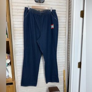NWT Chic Plus Size 24W Pull-Up Straight Leg Cotton Jeans w/ Pockets